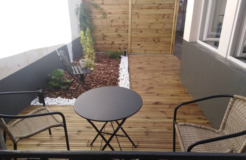 Quartier de France House | Charming Maisonette "La Coline