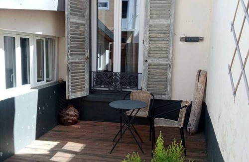 Quartier de France House | Charming Maisonette "La Coline