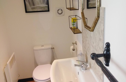 Quartier de France House | Charming Maisonette "La Coline