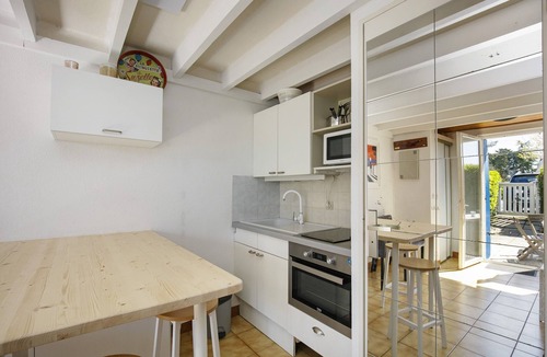 Le Pouliguen House | Charming Maisonnette Ty DaCoLi with Shared Pool, 2 Minutes from the Beach
