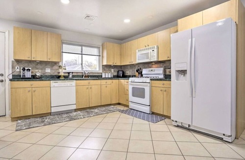 Mamaroneck House | Charming Mamaroneck| 3BR, 3BA, 22 Mi to Manhattan