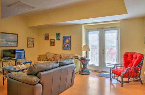 Marshallberg Apartment | Charming Marshallberg Apt with Water Views and Dock!