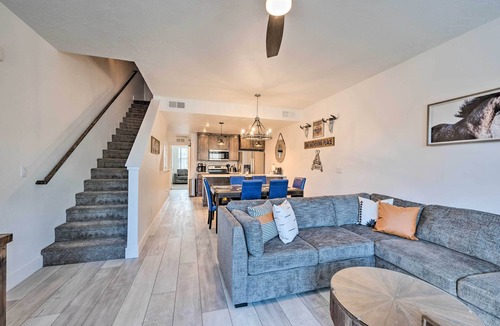 McCall House | Charming McCall Townhome: Hike, Fish, & Ski!