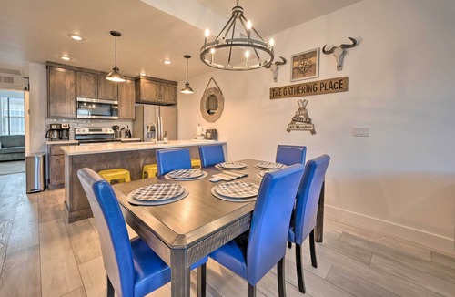 McCall House | Charming McCall Townhome: Hike, Fish, & Ski!