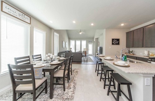 Sienna Plantation House | Charming Meadow Trail Manor: Your Perfect Getaway Destination Awaits Here #41357