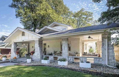 Crosstown House | Charming Midtown Bungalow minutes from downtown