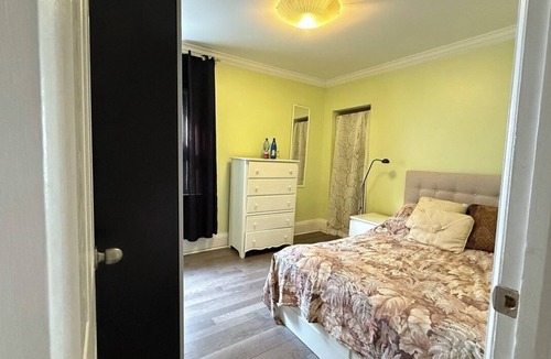 Mount Pleasant West House | Charming Midtown Home for Mid-Term Rent — Just Steps from Eglinton Station