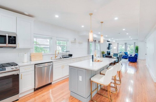 Milton House | Charming Milton Escape- Blue Hills Views