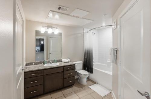 Southeast Houston Apartment | Charming & Modern 1bd1bth I Properties By Preston
