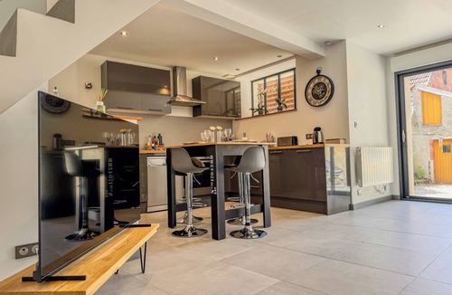 Sours House | Charming modern house 10 min from Chartres