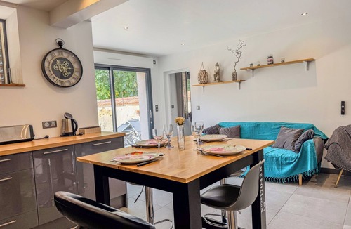 Sours House | Charming modern house 10 min from Chartres