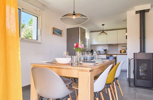 Lancieux House | Charming modern house just steps from the sea!
