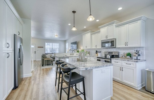 Rexburg House | Charming Modern Retreat in Rexburg