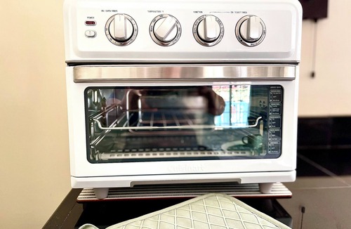 Charleston Apartment | Charming modern studio retreat nestled among trees in beautiful Daniel Island.