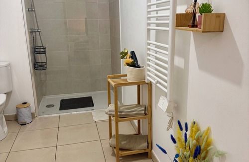 Estanove Apartment | Charming modern T2 with secure parking - Near Montpellier city center