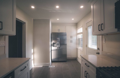 Elmhurst House | Charming ModernRetro Home!