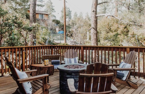 Idyllwild House | Charming Mountain House - Modern amenities & peace