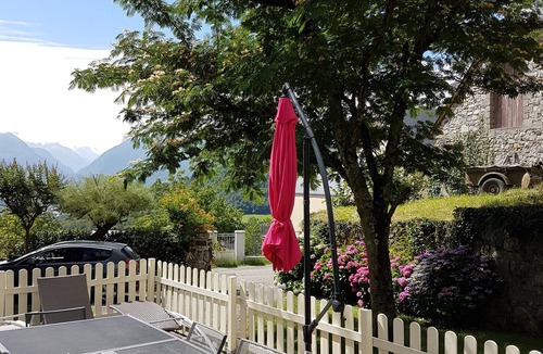 Ouzous House | Charming Mountain Retreat – Renovated Shepherd’s House, Hiking & Ski Nearby