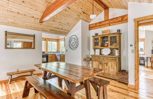 Marmot House | Charming mountain retreat with great deck views & fire pit - near skiing & golf