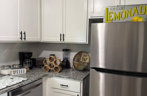 Fort Worth House | Charming new 1-bedroom house in nice Fort Worth
