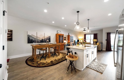Forest Condo | Charming new 2-bedroom condo in Forest, Virginia near Liberty University.