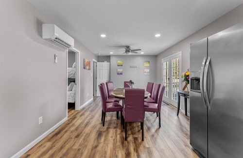 Prince George House | Charming New 3BR Retreat | Between Two Ponds