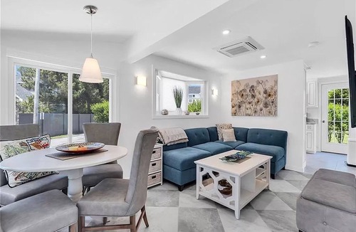 Westbrook Center Cottage | Charming New Beach Cottage