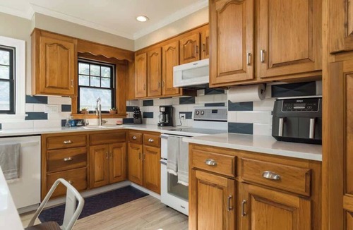 Woburn House | Charming New England Home