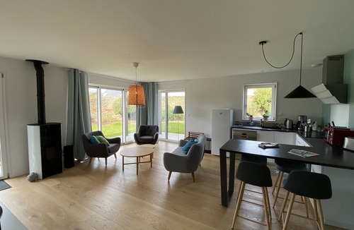 Sarzeau House | Charming new house on one level