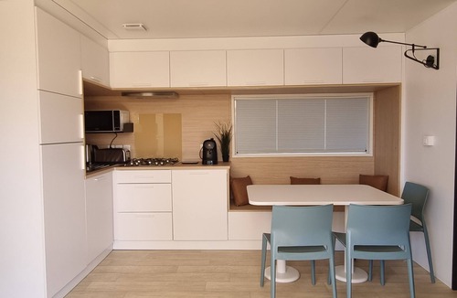 Rocbaron House | Charming new mobile home with all comforts