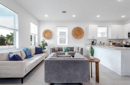 Westgate House | Charming Newly Built Home