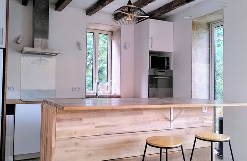 Monflanquin Cottage | Charming newly-converted 2-bedroom cottage in the heart of south-west France