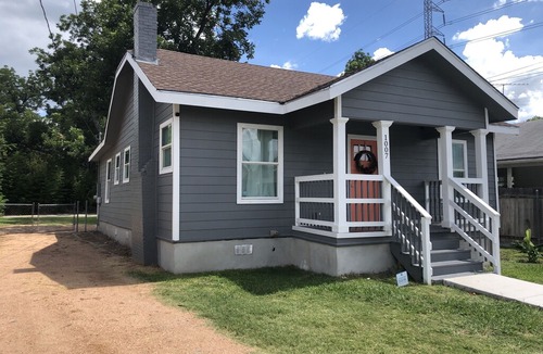Alta Vista House | Charming Newly Renovated Downtown Home