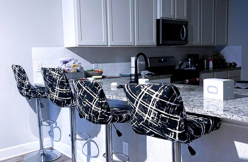 Anna House | Charming Newly Renovated 5bedroom home. Game Room WiFi, 3 bathrooms 2cars garage