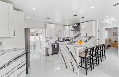 Southside House | Charming, newly remodeled 3-bedroom house in West Palm Beach, near water.n