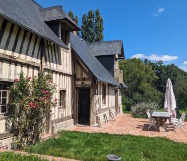 Bonneville-la-Louvet Apartment | Charming Normandy House - Perfect for a Family Weekend Getaway