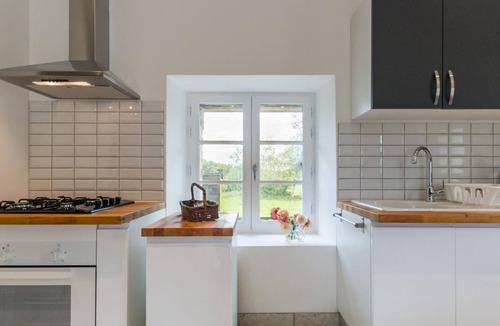Bourguenolles Cottage | Charming Normandy cottage with wood stove and private yard