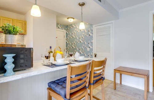 Westside Norwich Condo | Charming Norwich Condo w/ Pool Access!