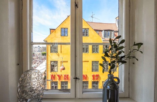 Nyhavn - Amalienborg Apartment | Charming Nyhavn Apartment - Stunning Canal Views