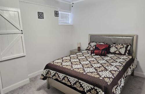 McDonough Apartment | Charming Oasis- Basement Unit