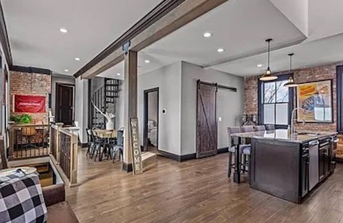 Benton Park House | Charming oasis located in Benton Park