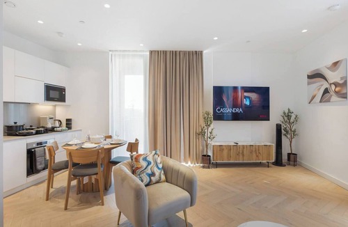 Dudden Hill Apartment | Charming Oasis/Private Balcony