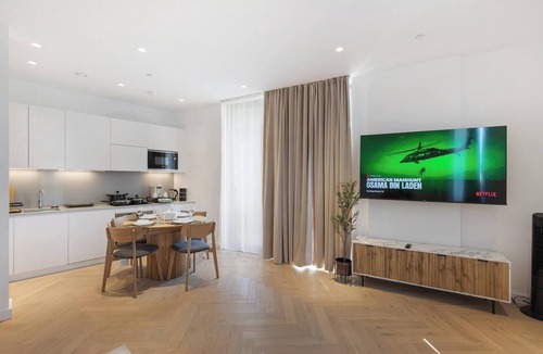 Dudden Hill Apartment | Charming Oasis/Private Balcony