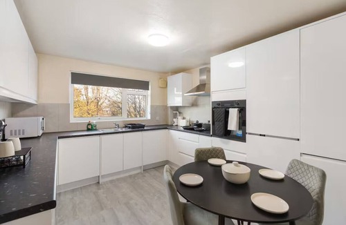 Dudden Hill Apartment | Charming Oasis/Private Balcony