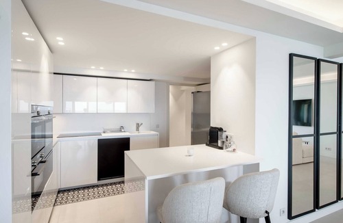 Cannes City Centre Apartment | Charming oasis with terrace 4 BD/8P - Cannes