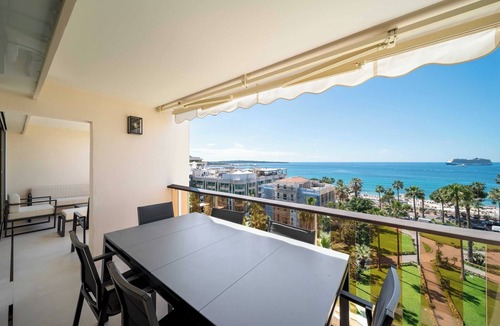 Cannes City Centre Apartment | Charming oasis with terrace 4 BD/8P - Cannes