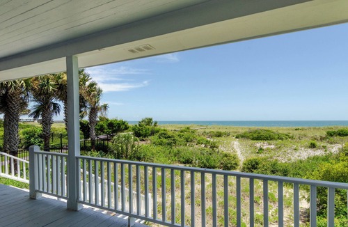 South End House | Charming Oceanfront Cottage on South End