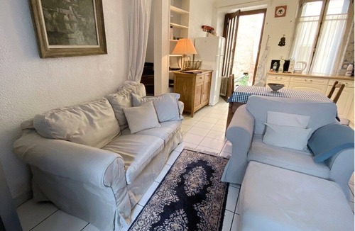 Quarante House | Charming Occitan Village House: Live Quarante Like a Local.