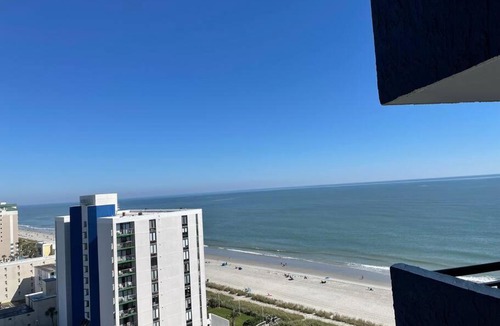 Myrtle Beach Apartment | Charming ocean view condo! Bluewater Resort