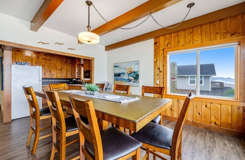 Gleneden Beach House | Charming Oceanfront House with Gorgeous Water Views and Beach Access
